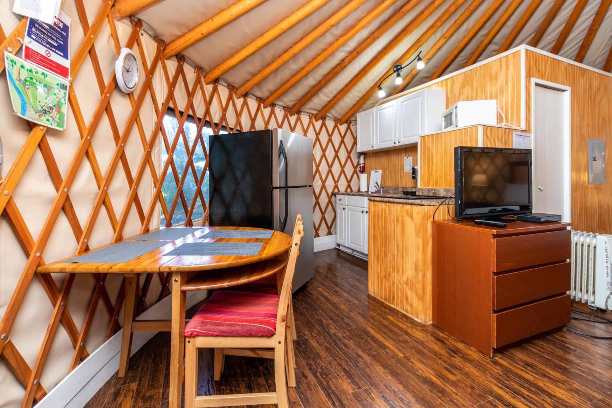 Riverbend Cottage & Rv Resort Parksville Exterior foto